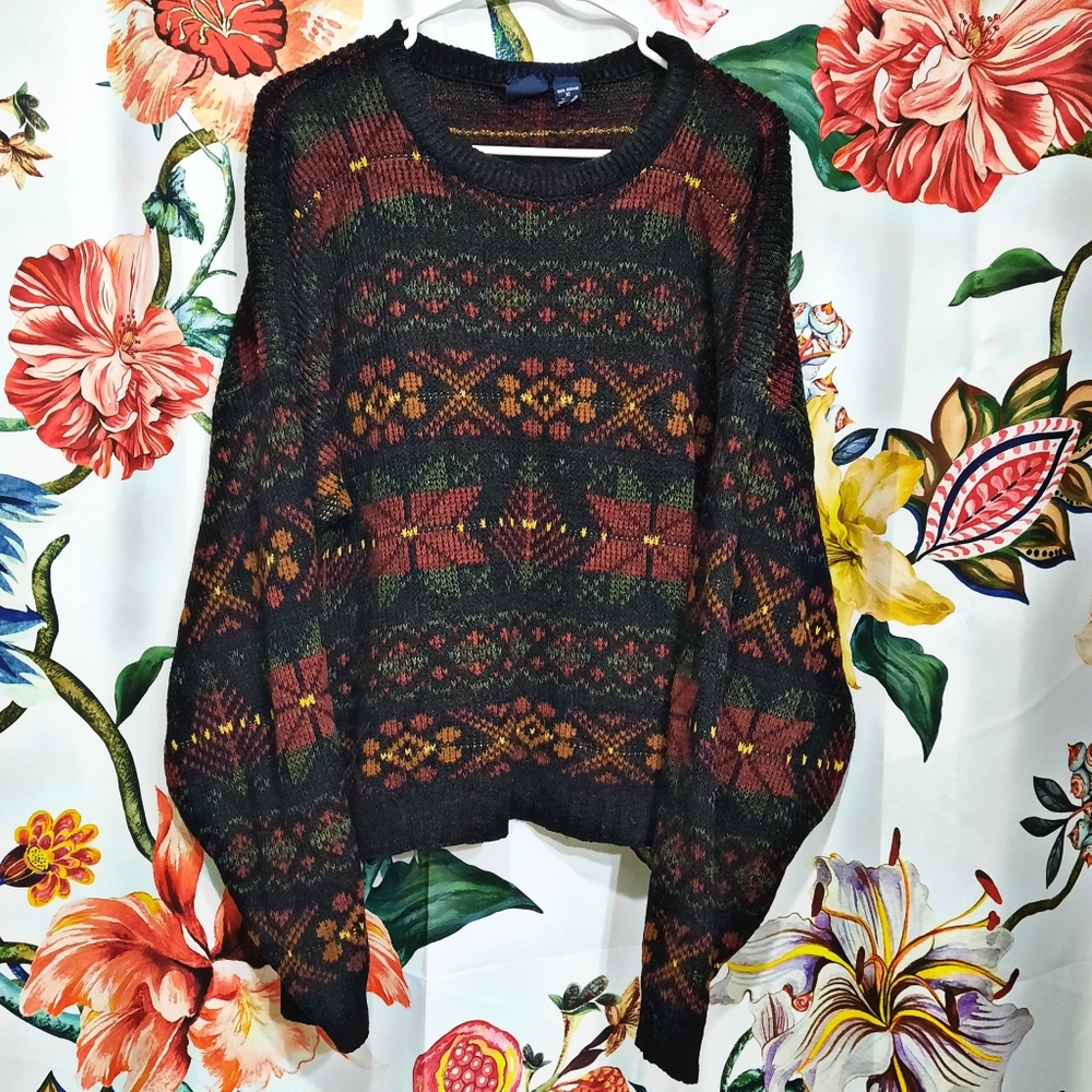 ~{Honors}~ Vintage woman's oversized printed knit sweater.